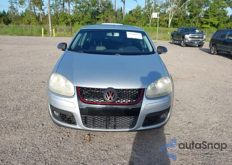 2009 Volkswagen Jetta Wolfsburg Edition z USA, uszkodzony, nr VIN 3VWRJ71K59M031782